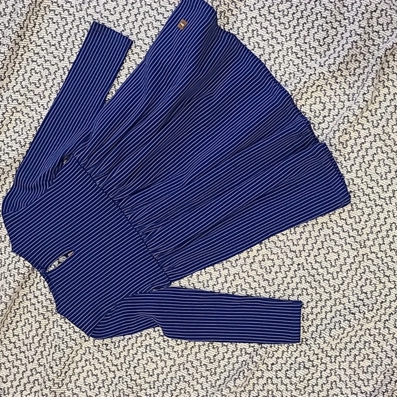 NWT Tea Collection Blue Pin Stripe Dress with Hot Pink Embroidery Size 24M - Picture 4 of 5